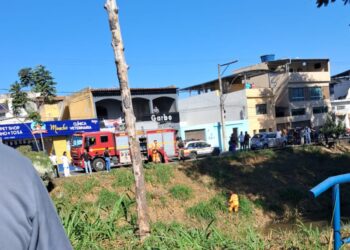 Idoso sofre queda em rio na avenida Paulo Lins, no Centro de Formiga