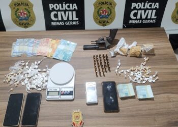 Polícia Civil prende dupla por tráfico de drogas e posse ilegal de arma em Bom Despacho