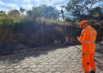 Bombeiros realizam vistorias preventivas em lotes vagos no bairro Ramiro Batista dentro da Operação Alerta Verde – Fase 2