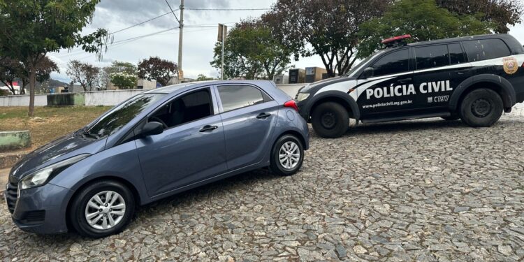 Veículo clonado é apreendido pela PCMG em Itaúna