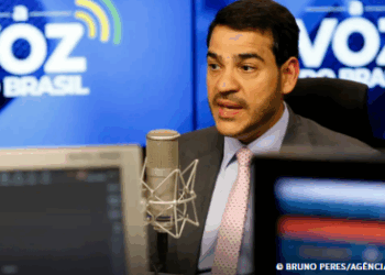 Aposentados não precisam acionar justiça por valores do INSS, diz AGU