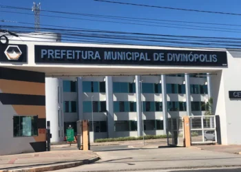 Família percebe troca de corpos em velório em Divinópolis; Prefeitura investiga o caso