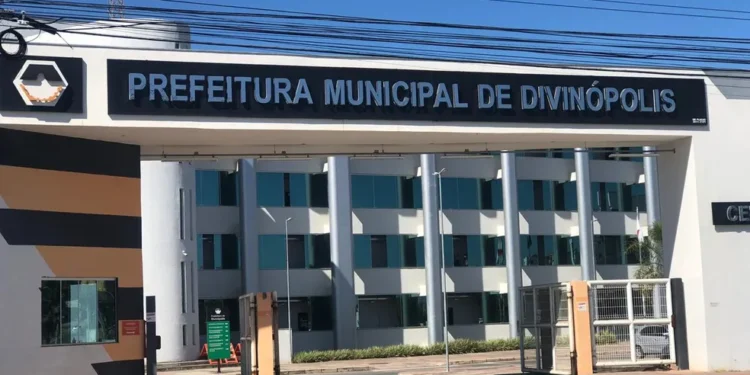 Família percebe troca de corpos em velório em Divinópolis; Prefeitura investiga o caso