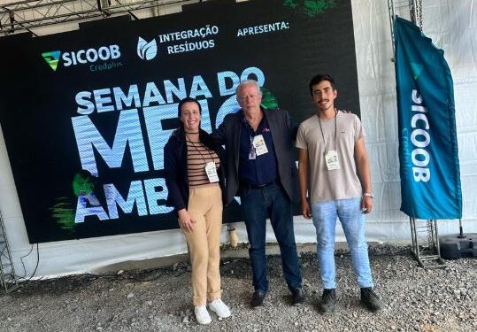 Servidores de Córrego Fundo participam de encerramento da ‘Semana do Meio Ambiente’ em Bambuí