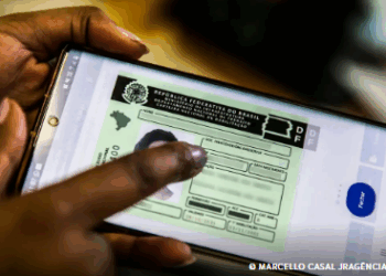 Custo da CNH pode cair até 80% com projeto em estudo nos Transportes