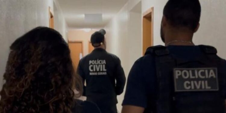 Idosa perde R$ 300 mil em dinheiro e joias após cair em golpe em Minas Gerais