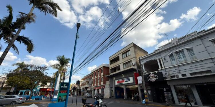 Comércio de Formiga reage contra feiras sem autorização legal; Prefeitura garante que tomará providências