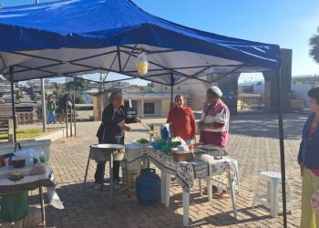 Feira Livre movimenta Praça de Córrego Fundo