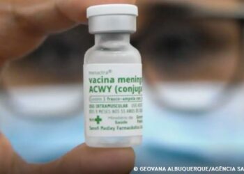 Meningite: entenda como fica vacinação com ACWY após mudança nas doses