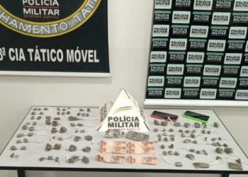 Homem é preso com buchas de maconha, celulares e dinheiro em Nova Serrana