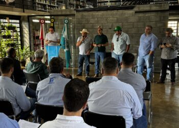 Pains: reunião debate criação do Parque da Pedra do Cálice e impactos ambientais e econômicos
