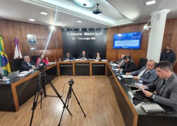 Câmara aprova 15 minutos de tolerância no estacionamento rotativo e isenções para públicos específicos