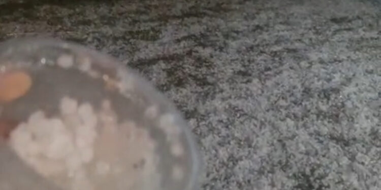 Granizo cobre comunidades rurais de Formiga e deixa moradores sem energia há mais de 12 horas