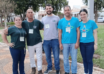 Paróquia Sagrada Família de Córrego Fundo participa de formação diocesana em Luz