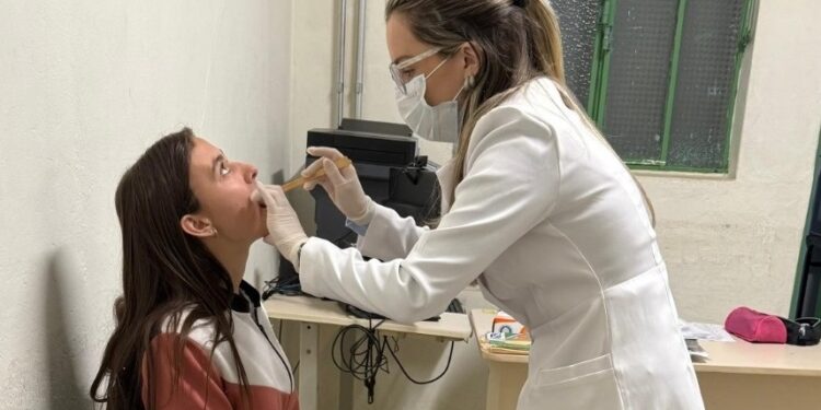 Ação de saúde bucal é realizada na E.E. Padre José Sangali em Córrego Fundo