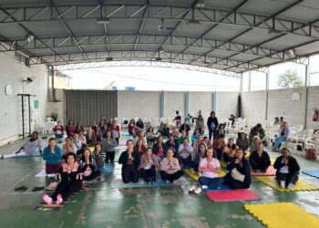 Secretaria de Políticas Sociais de Córrego Fundo promove aula de Yoga para grupo Viva Mulher