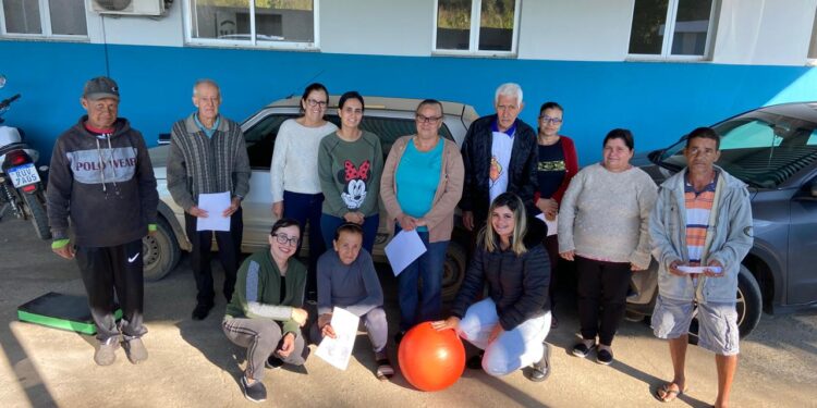 Ações do Grupo Saúde é Vida são realizadas em Córrego Fundo