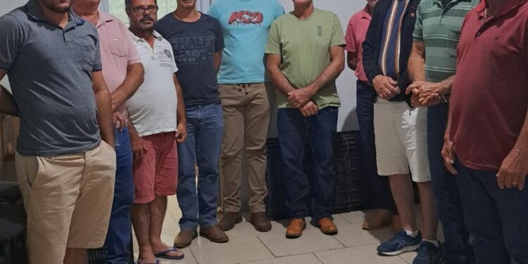 Reunião da Coopercalc é realizada em Córrego Fundo