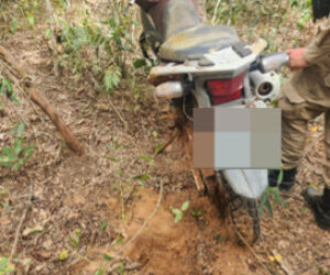 Moto furtada em Divinópolis há oito anos é encontrada em perfeitas condições em São Sebastião do Oeste