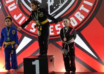 Alice Vitória e Pâmela Nunes da equipe Tatame do Bem sobem ao pódio no Internacional de Jiu-Jitsu Esportivo em São Paulo