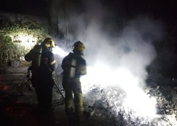 Incêndio atinge galpão industrial com produtos inflamáveis em Formiga