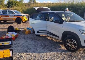 PMRv apreende 455 celulares, perfumes importados e anabolizantes em Santo Antônio do Monte