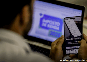 Receita paga nesta quinta terceiro lote de restituição do IR de 2025