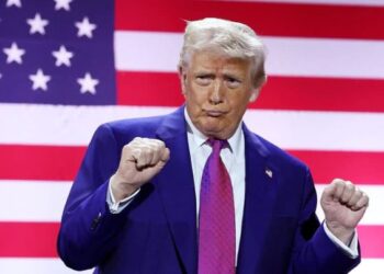 Tarifaço de 50% imposto por Trump começa a valer com taxas para mais de 3,8 mil produtos do Brasil