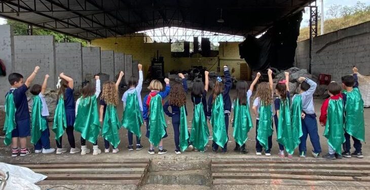 Alunos da Educação Infantil visitam Aterro Sanitário e Oficina de Reciclagem