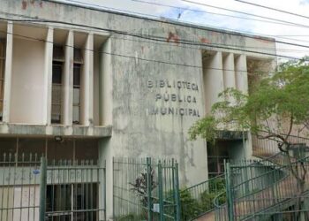 Biblioteca Pública Dr. Sócrates exibe a exposição de artes “VivAcidade” da formiguense Claudete Leão