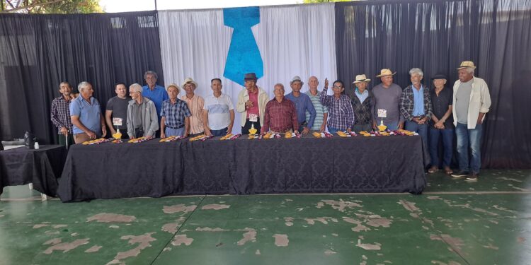 Secretaria de Políticas Sociais de Córrego Fundo promove almoço especial em homenagem ao Dia dos Pais