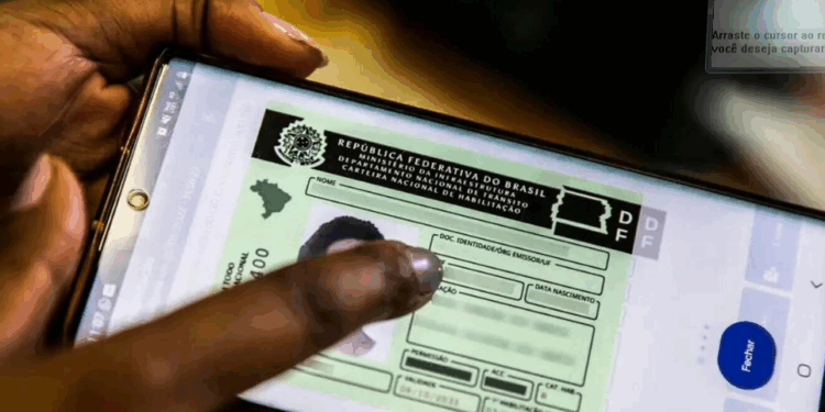 Motoristas habilitados poderão ter multas por dirigir sem CNH canceladas