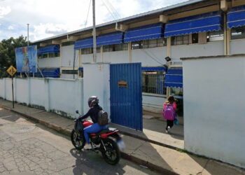 Prefeitura informa que proposta relacionada à Escola Aureliano está suspensa após decisão do TCE