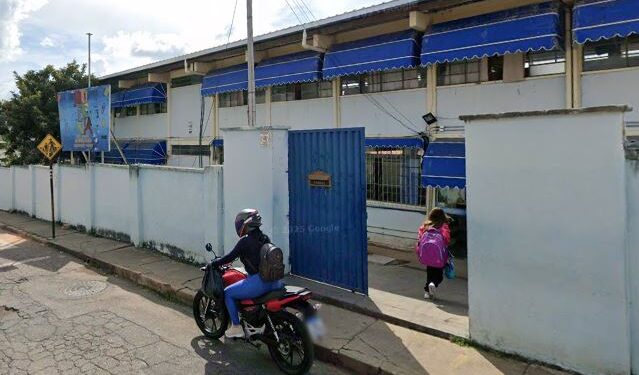 Prefeitura informa que proposta relacionada à Escola Aureliano está suspensa após decisão do TCE