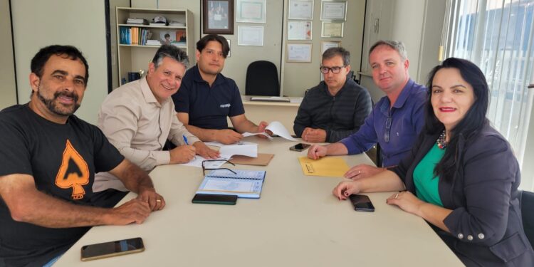 Câmara investe na capacitação de servidor para garantir agilidade no Posto de Identificação Civil em Formiga