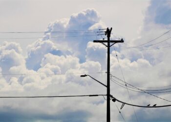 Cemig é multada em mais de R$ 12 milhões por sucessivas quedas de energia em município mineiro