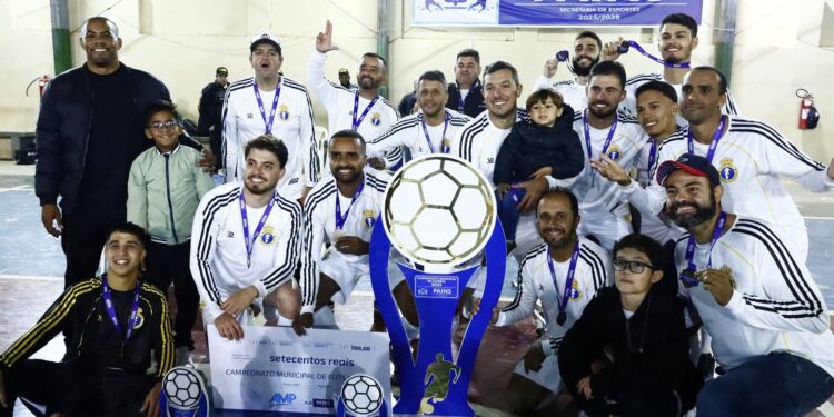 Pains: Real Madruga é campeão do Campeonato Municipal de Futsal