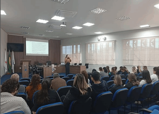 Saúde de Córrego Fundo participa de capacitação sobre novo financiamento federal