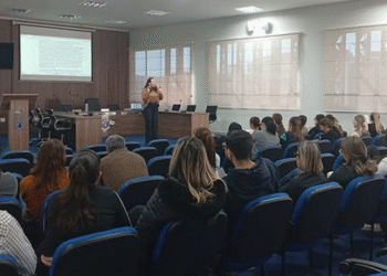 Profissionais da Saúde de Córrego Fundo participam de capacitação sobre novo financiamento federal