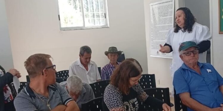 Orientação sobre hepatites virais é realizada em UAPS de Córrego Fundo