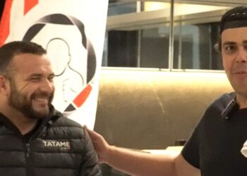 Tatame do Bem apresenta prato inédito no Festival da Linguiça com a ajuda do influenciador Newton Rocha