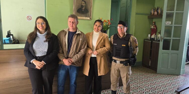 63º Batalhão da PM e 16ª Subseção da OAB/MG promovem ciclo de palestras sobre trânsito