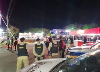 Polícia Militar garante segurança no primeiro dia da Expô Arcos 2025