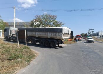 Formiga: tentativa de ultrapassagem termina em grave acidente na MG-050