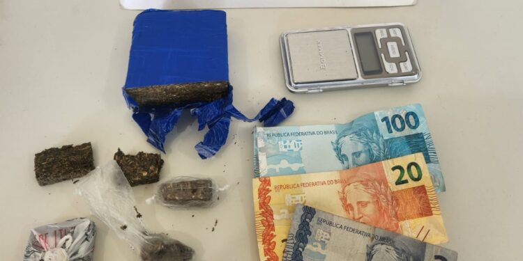 Suspeito que buscava drogas em Divinópolis para vender em São Sebastião do Oeste é preso