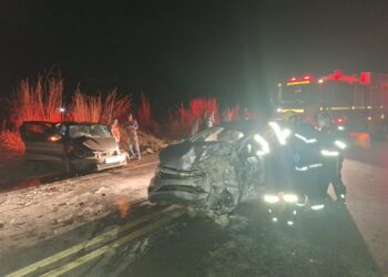 Bombeiros divulgam informações sobre vítimas de grave acidente na BR-354 em Formiga