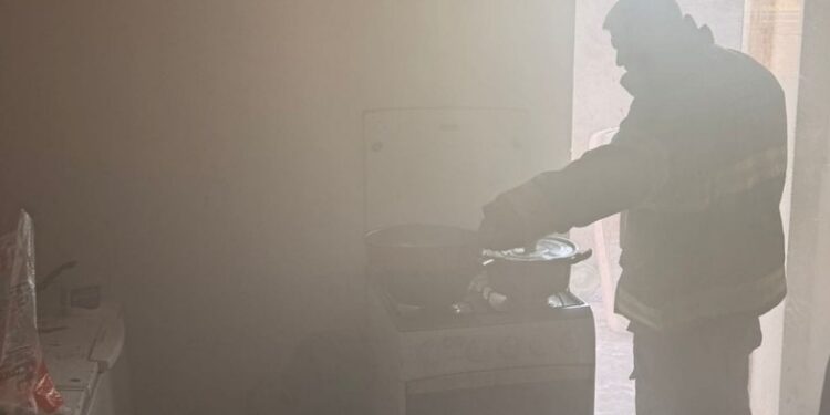 Panela esquecida no fogo gera alarme de incêndio em Campo Belo