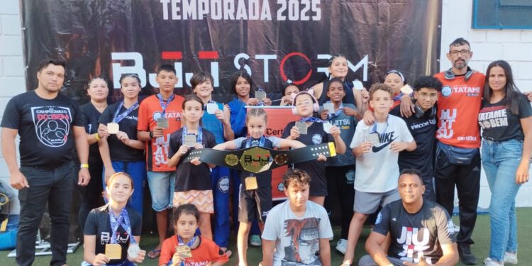 Tatame do Bem comemora 3 cinturões e 18 medalhas conquistados nesse final de semana no BJJ Storm XIII em Belo Horizonte