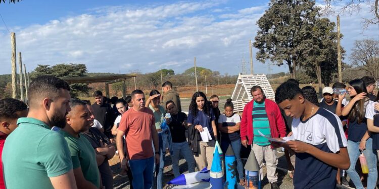 “Voando Alto!” celebra 30 anos de Córrego Fundo com ciência, criatividade e integração escolar