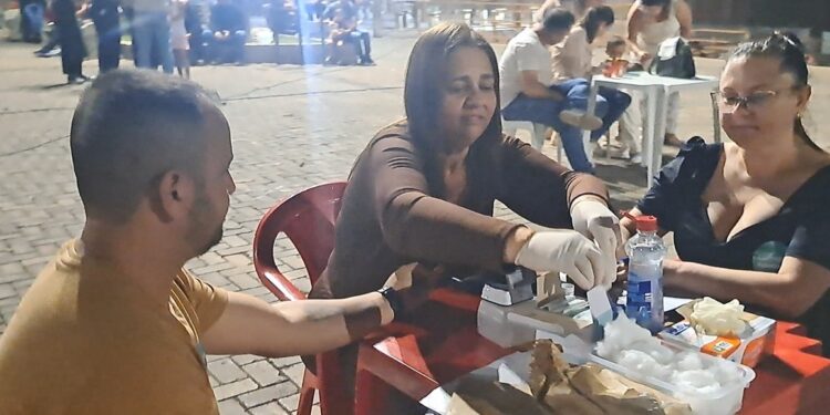 Servidoras da Saúde prestam atendimento em campanha solidária em Córrego Fundo